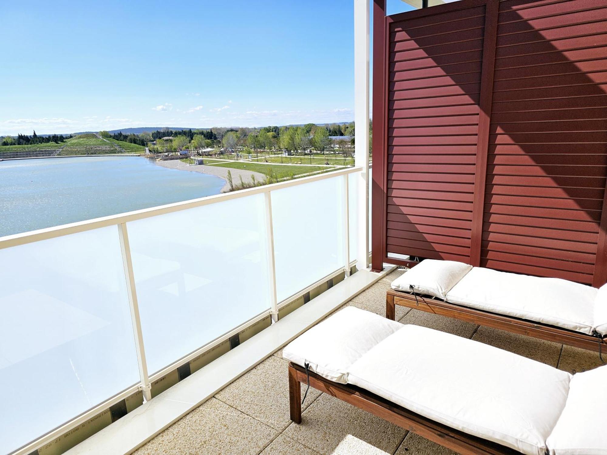 Lakeside Provence - Appartement Classe 4 Etoiles, Vue Sur Le Lac, Parking Sous-Sol, Double Clim Monteux Zewnętrze zdjęcie